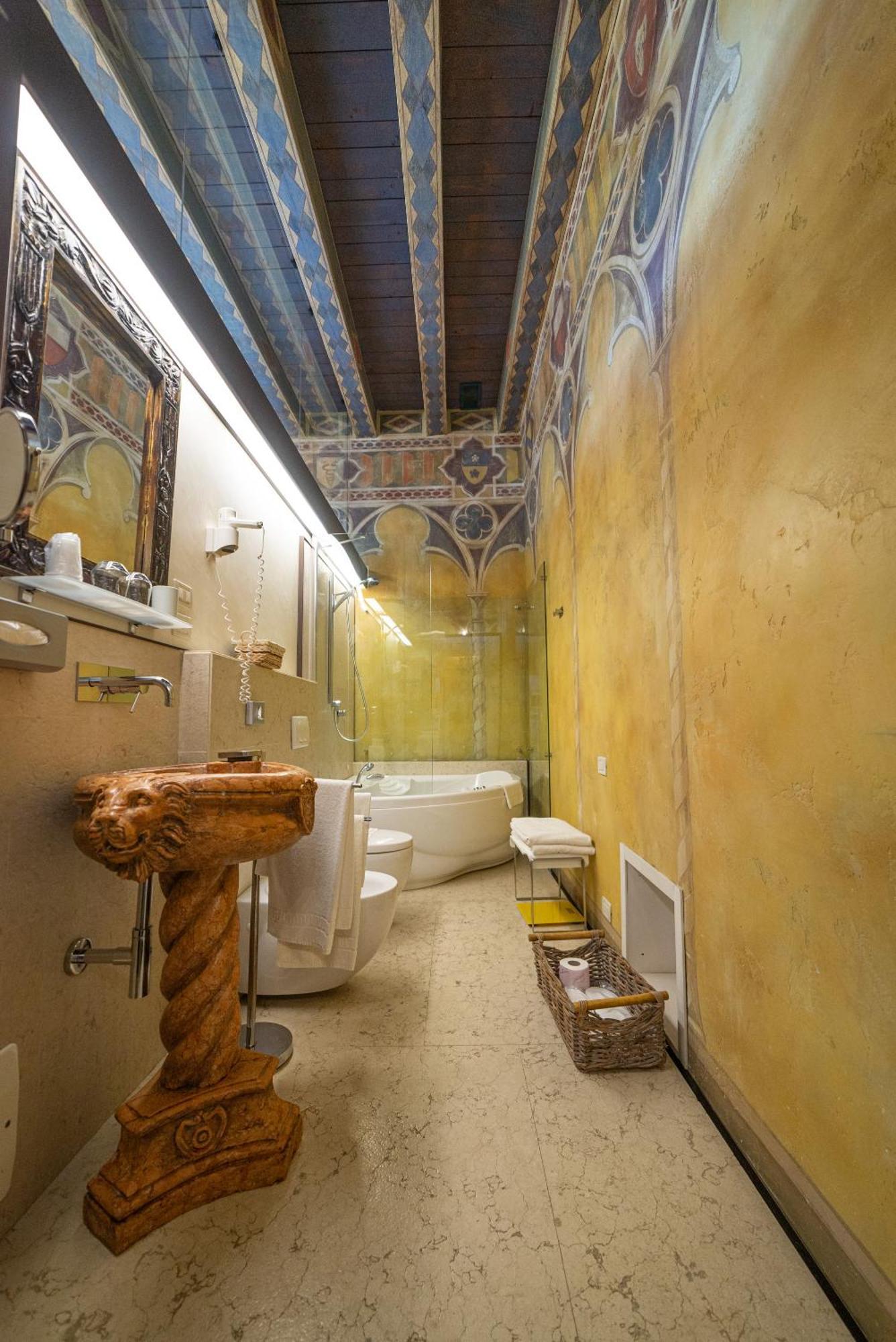 Relais Castello Bevilacqua Luaran gambar