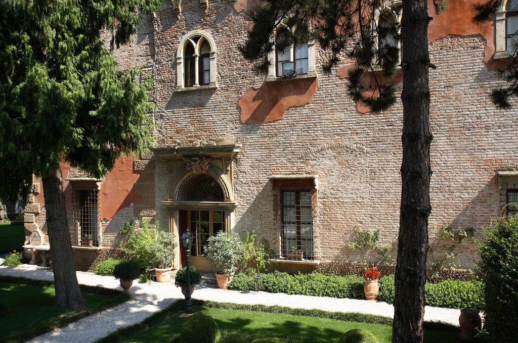 Relais Castello Bevilacqua Luaran gambar