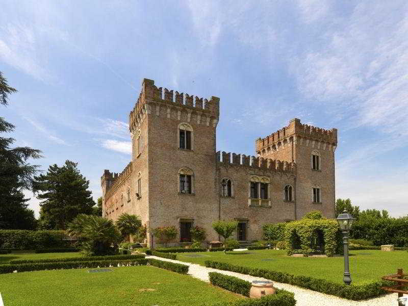 Relais Castello Bevilacqua Luaran gambar