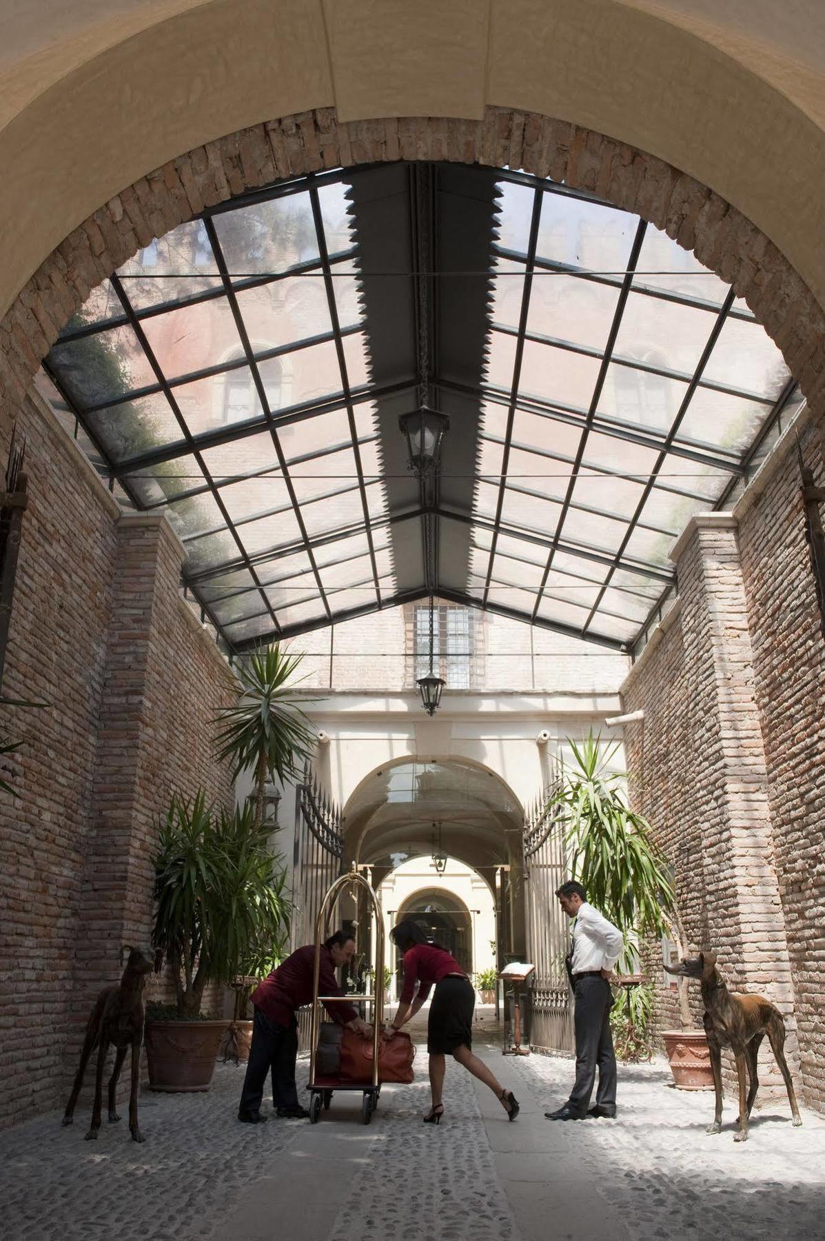 Relais Castello Bevilacqua Luaran gambar